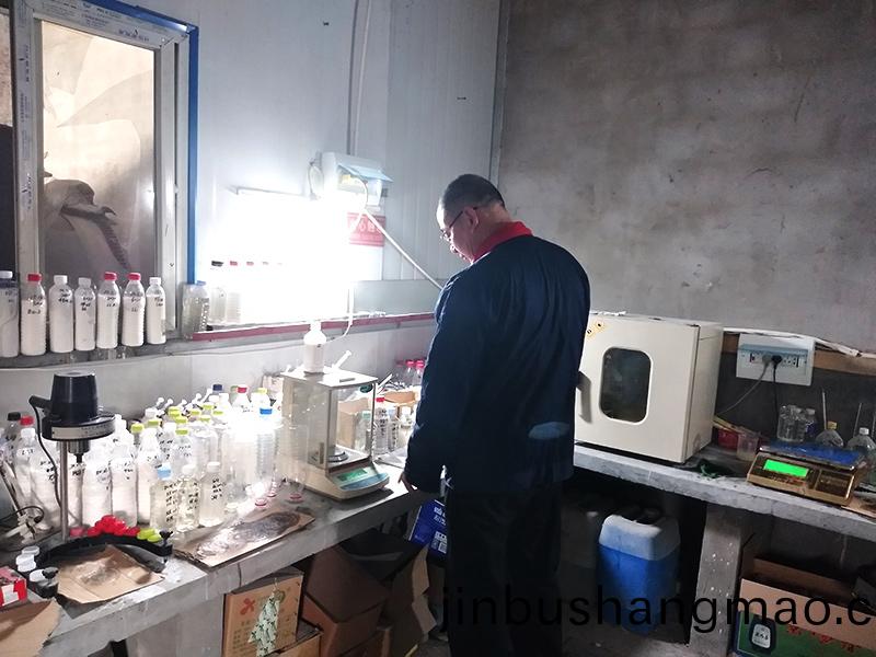 助畱助濾劑的原理